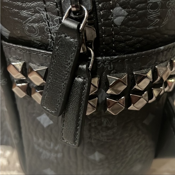 Small/Medium MCM Backpack NEW W/O tags - Picture 5 of 7